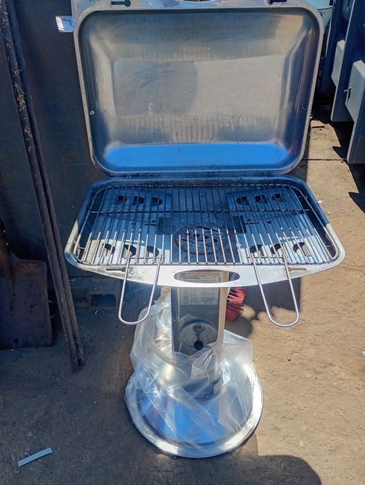 Grill nierdzewny