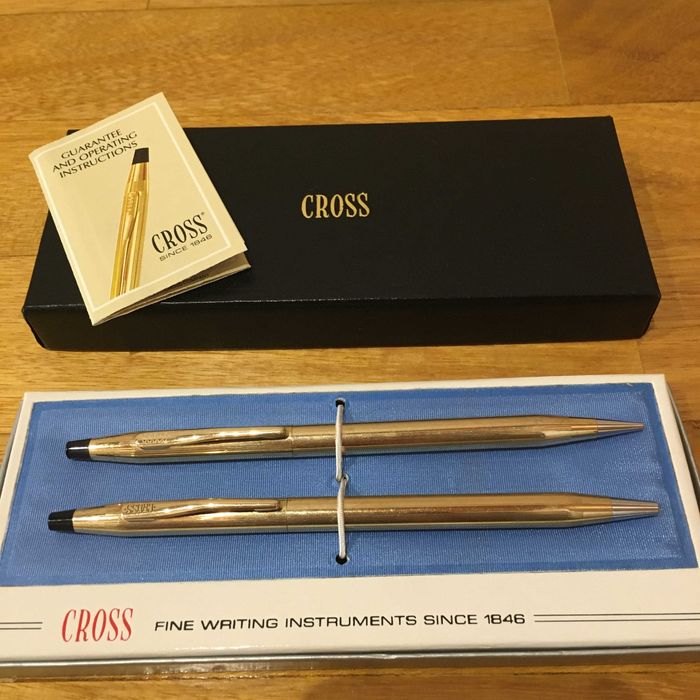 Esferográfica e lapiseira da marca CROSS