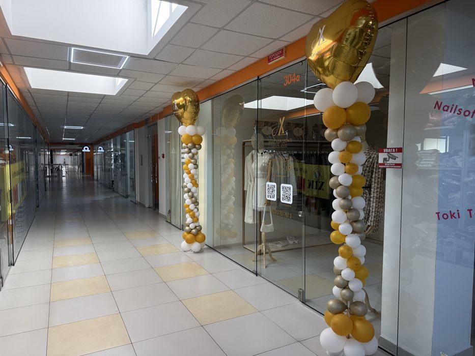 Продається магазин у торговому центрі