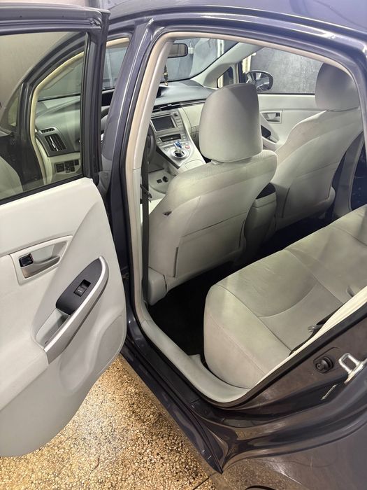 Оренда тойота пріус від 1 місяця