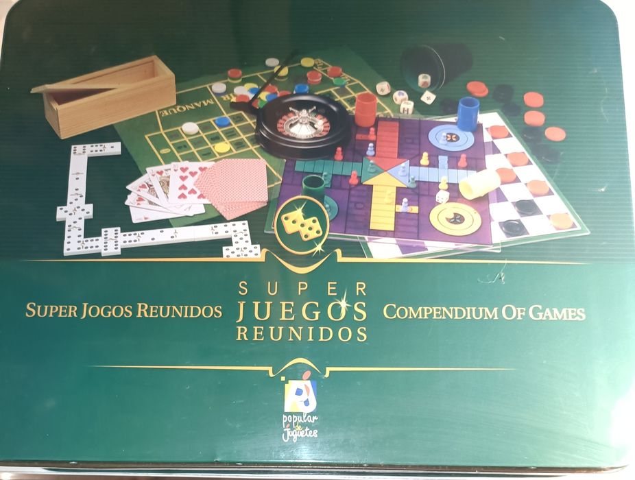 Sortido de jogos de tabuleiro