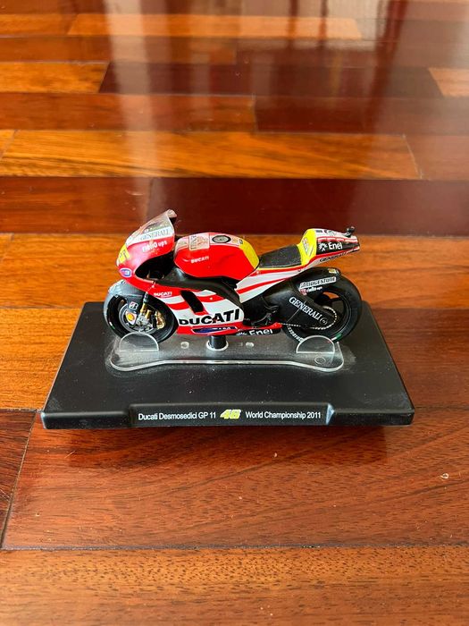 Miniaturas Motas