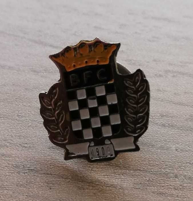Vendo Pin's clássicos e raros
