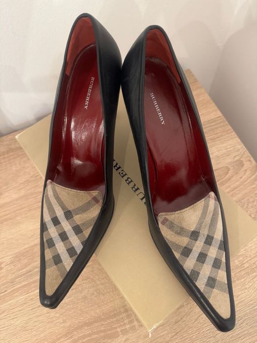 Czółenka szpilki Burberry