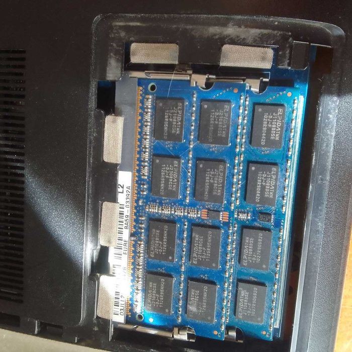 Ноутбук Samsung np350