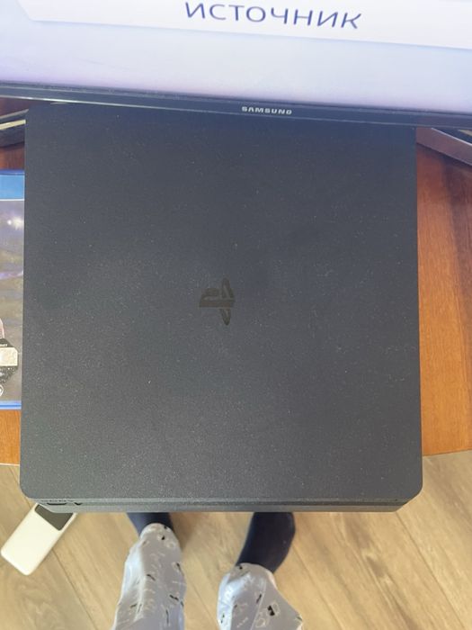 Продам PlayStation 4 на 1 терабайт