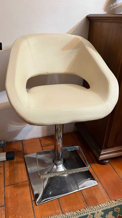 Cadeiras de balcão altas