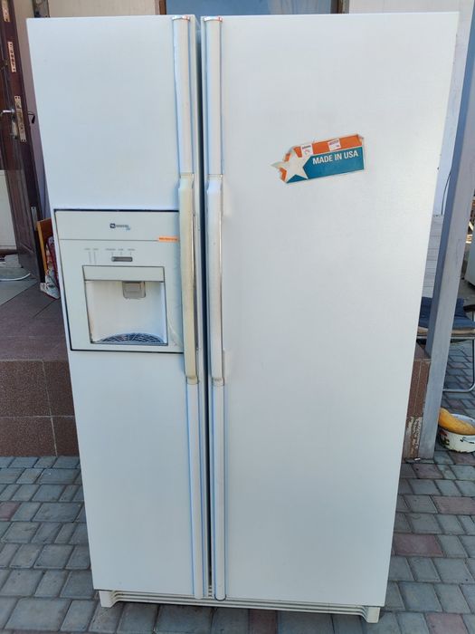 Холодильник MAYTAG Американский