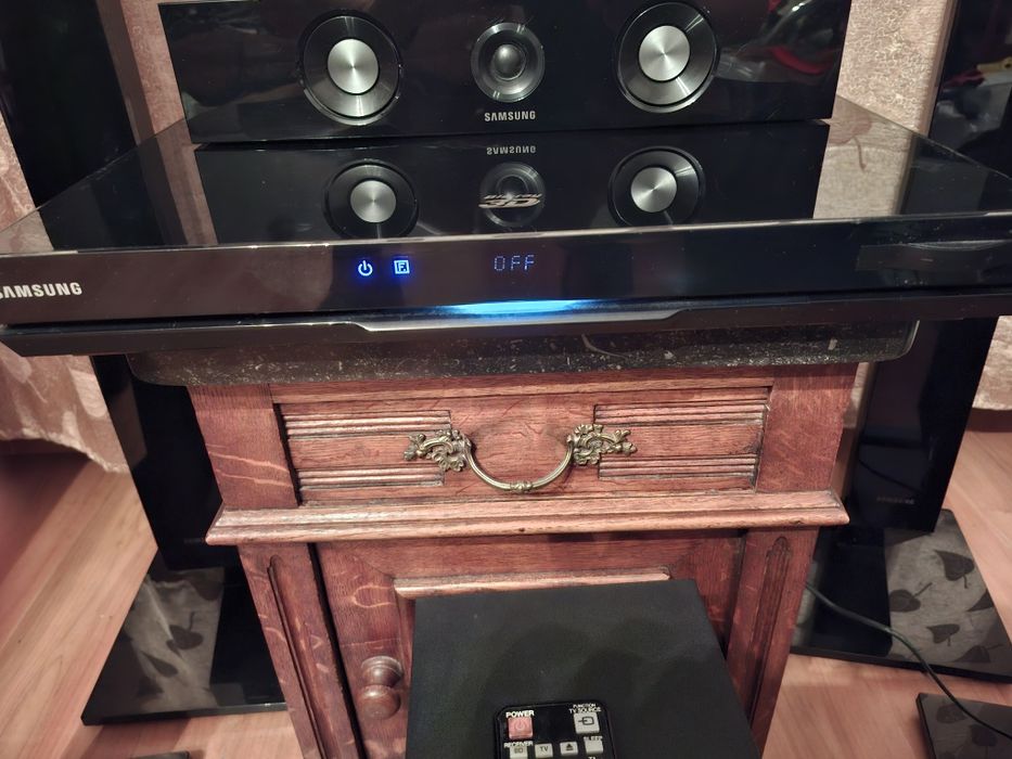 Zestaw Kina Domowego Samsung Blu Ray 3D HT‐D5550