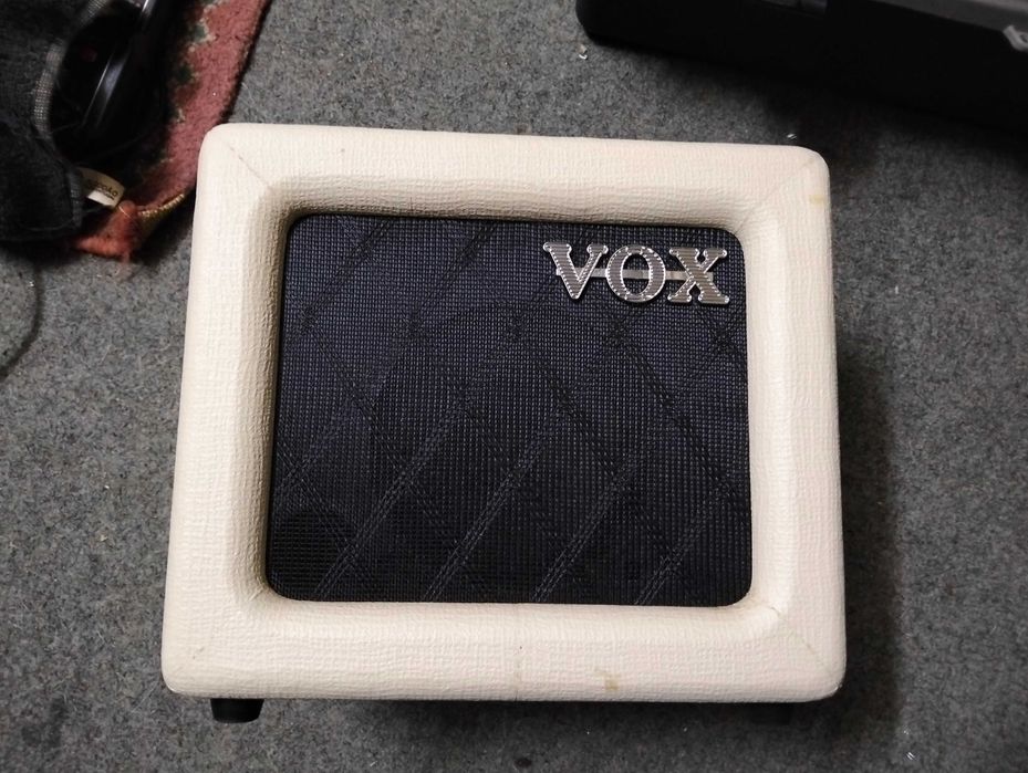 Amplificador VOX mini 3 guitarra e voz como novo.