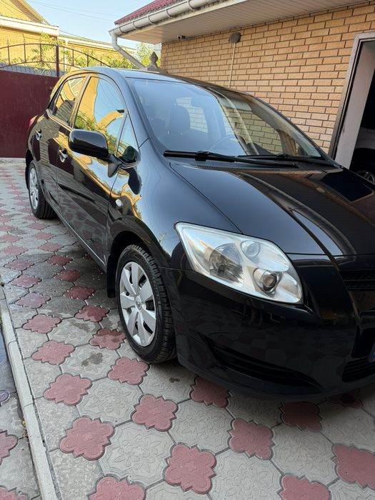 Тойота аурис 1.6