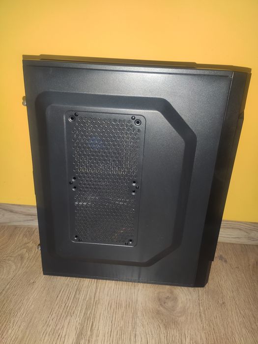 Komputer do gier typu Wiedźmin3 Intel i5 Radeon RX570 RAM 12GB SSD+HDD