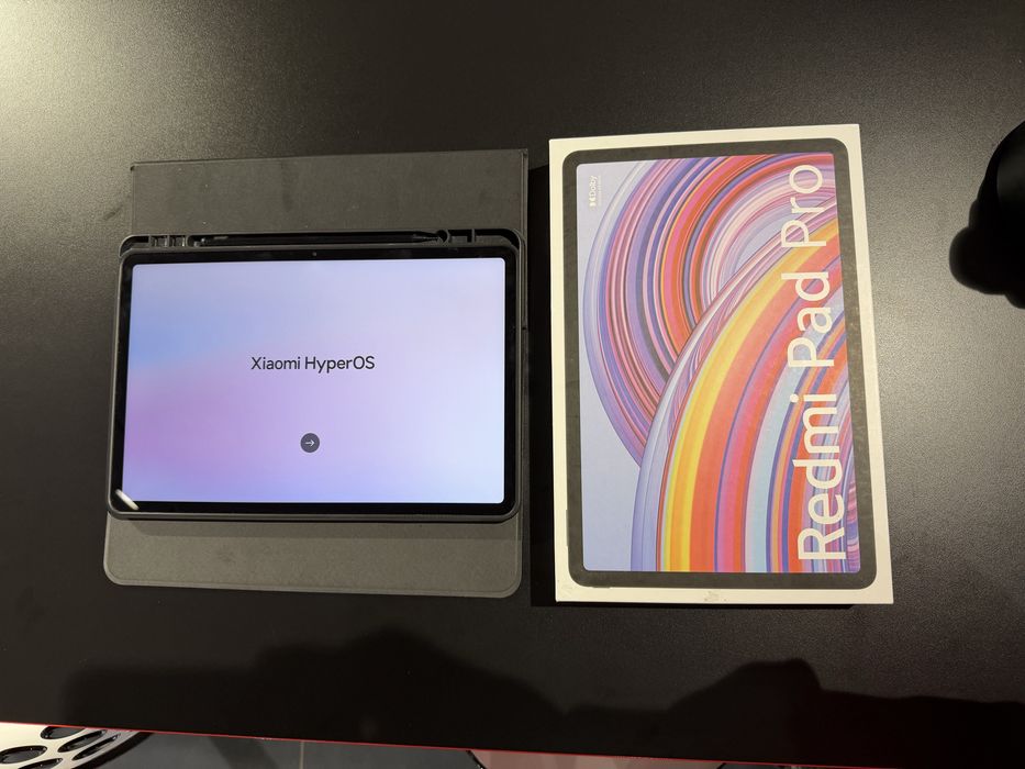 Xiaomi Pad Pro com acessorios