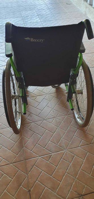 Cadeira de Rodas "Muito Boa"