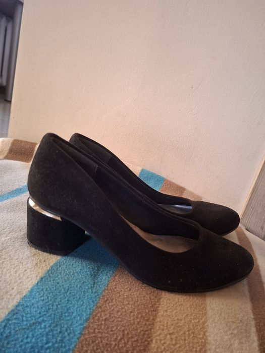 Buty na obcasie SKORPIO 37