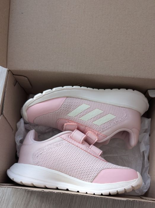 Кросівки adidas  оригінал