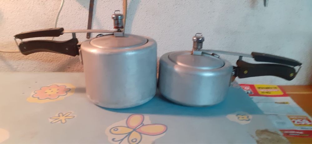 2 panelas de pressão