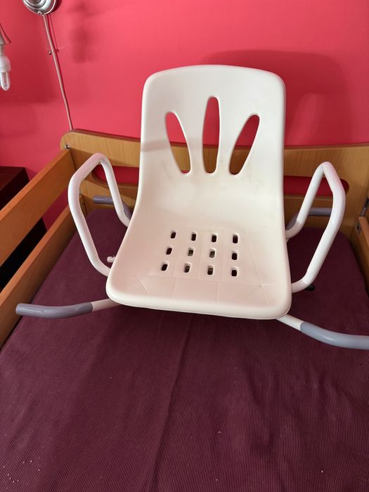 Cadeira de banho giratória