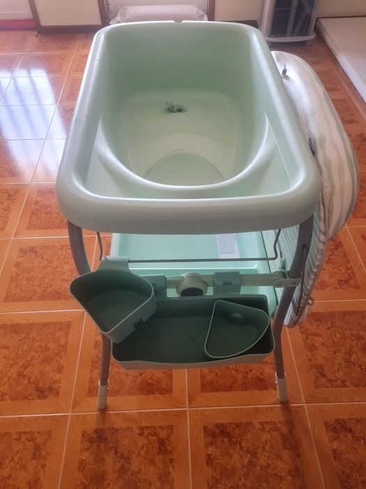 Banheira com trocador