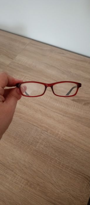 Czerwone oprawki okulary