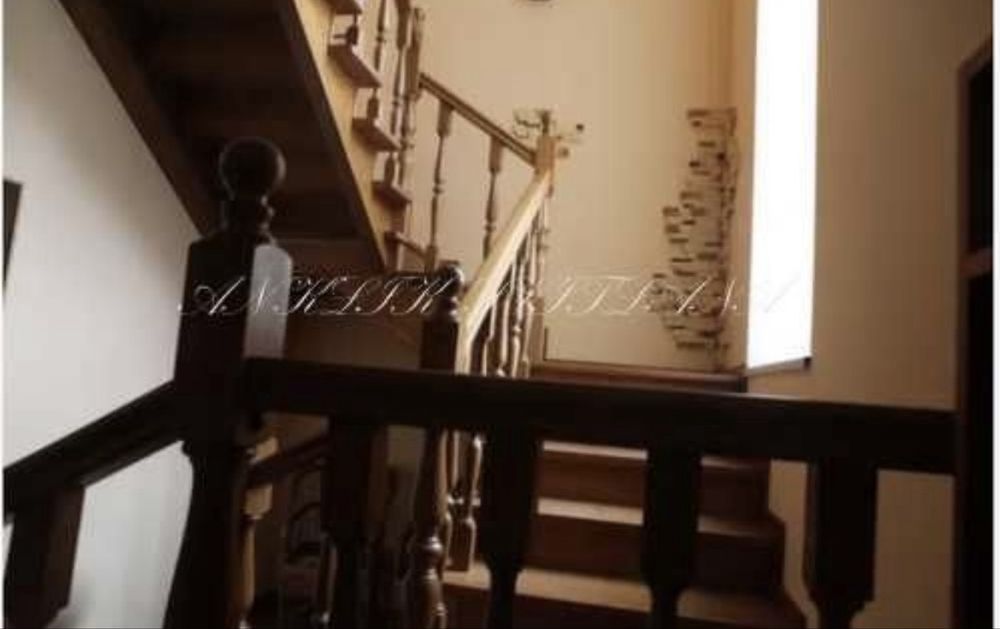 Здам будинок Центр Голосіїво метро Голосіївська та Деміївська