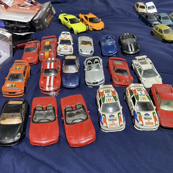 Miniatura 1:43 welly burago