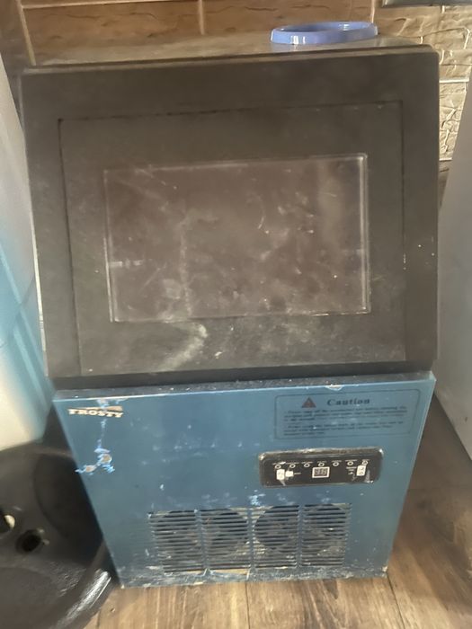 Холодильна вітрина