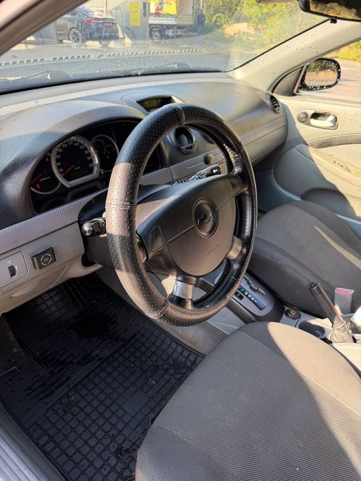 Автомобіль Chevrolet Lacetti