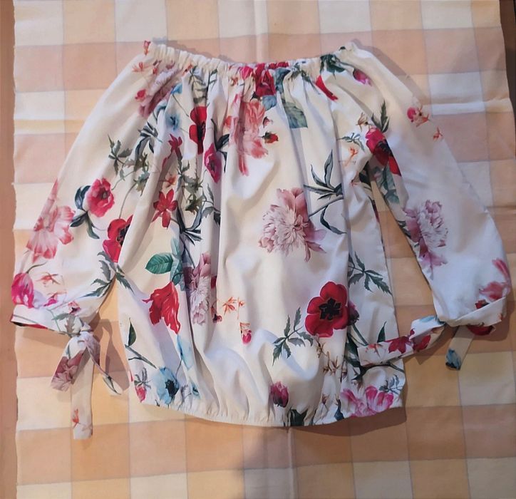 Bluza damska Elegancka bluzka w kwiaty