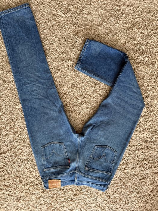 Класичні блакитні прямі джинси levis 501 original