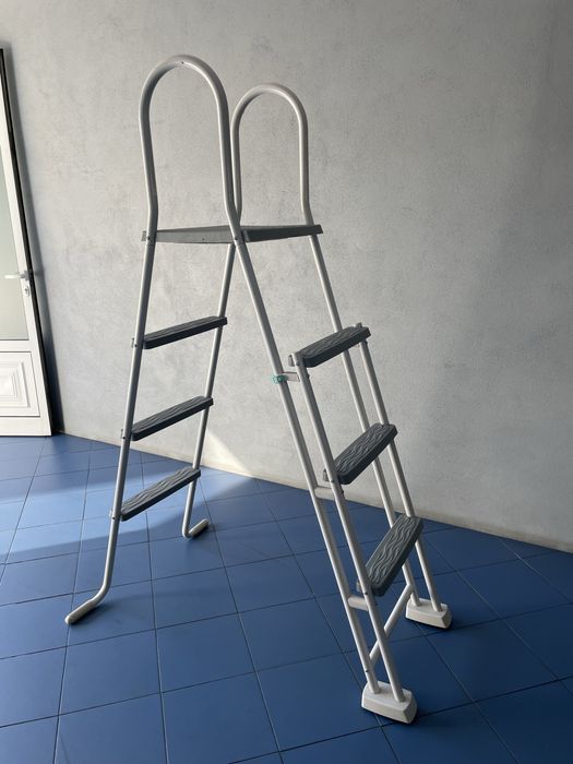 Escada para picina