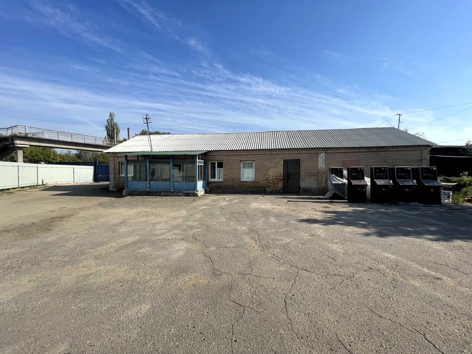 Комплекс виробничих приміщень (завод) в місті Умань Черкаської області