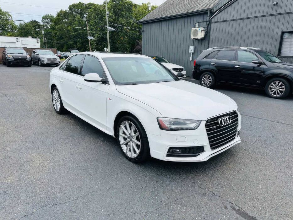Audi A4      2015