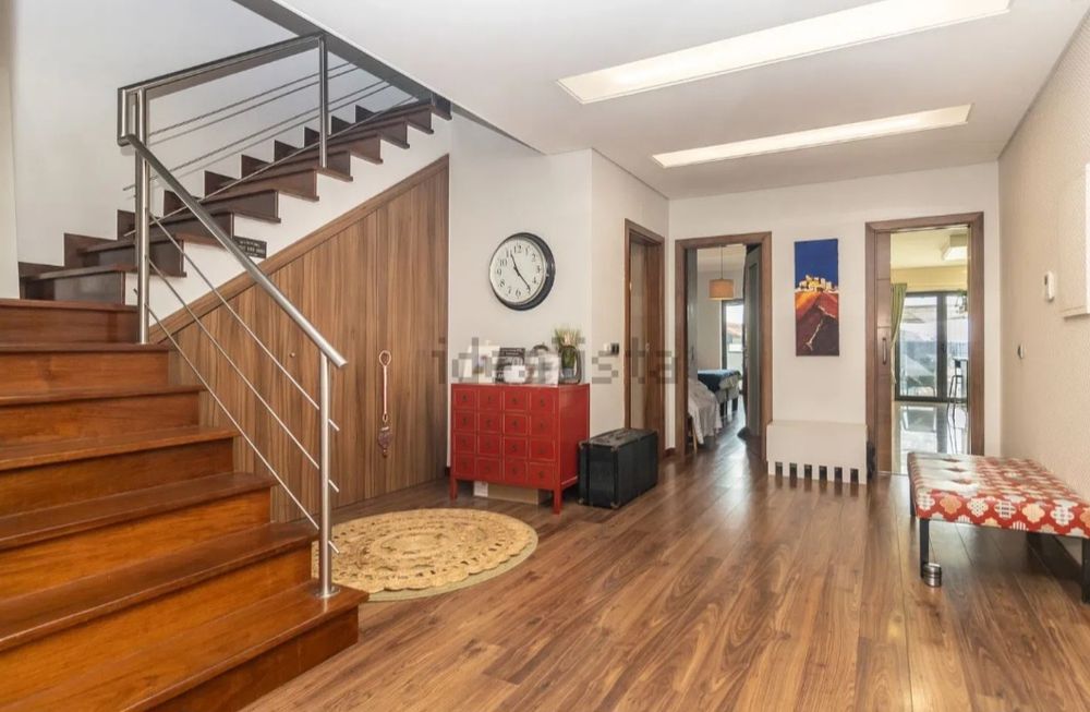 Moradia T4 piscina churrasqueira lote 741 m2