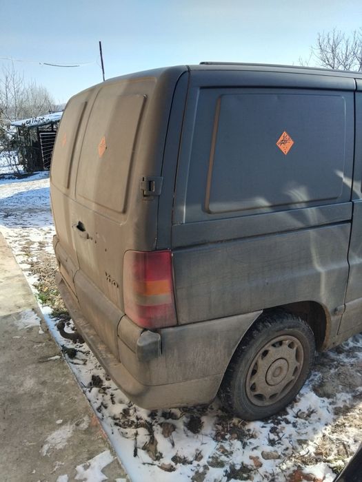 Мерседес Бенс Віто