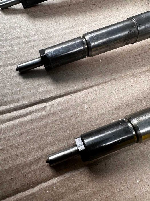 Форсунка Renault Сіменс Меган 3 Сценік 3 Кенго Трафік 1 2 3 166006212R