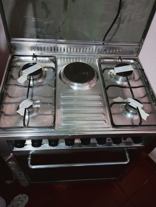 Fogão de 4 bicos como novo