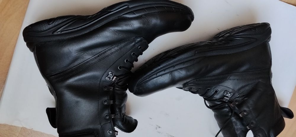 Шкіряні Берци великого розміру GORETEX 31.5-32см