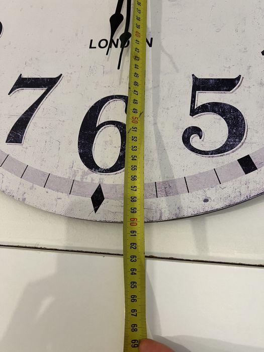 Relógio grande de parede