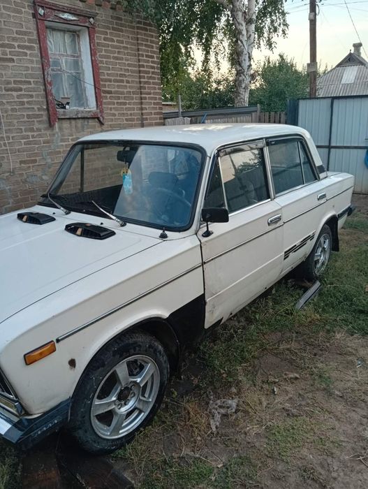 Жигули ваз 2106 на ходу