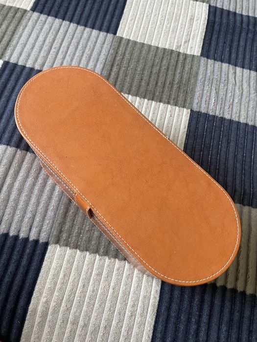 Дайсон б/у, ідеальний стан, повний комплект, 5 насадок, без пошкодженя