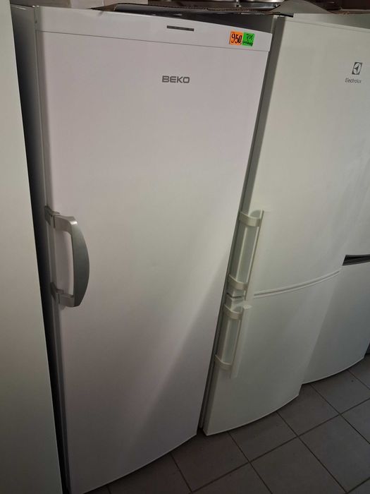 Zamrażarka Beko F602