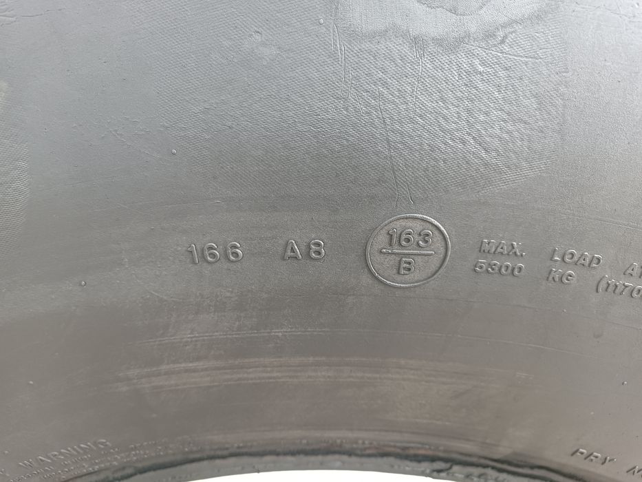 750/65R26 Goodyear DT 820 Radial