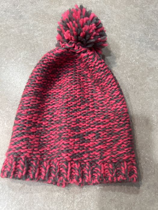 Шапка ,рукавички вʼязані