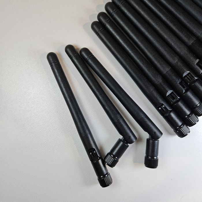 WiFi антена 2.4GHz 2dBi SMA F (МАМА)