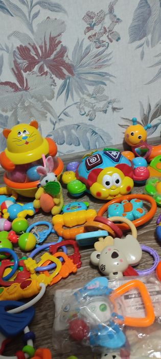 Погремушки ,грызуны детские,игрушки для детей