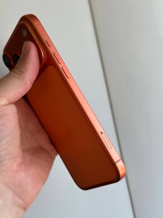 Продам IPhone 17 PRO MAX 256 Neverlock Физ Сим