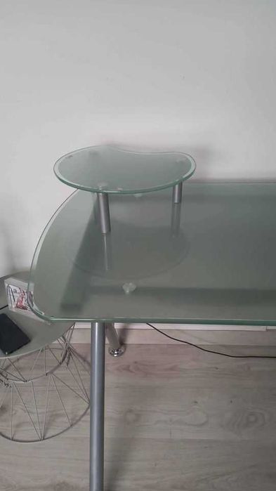 Office secretary64343217857026122