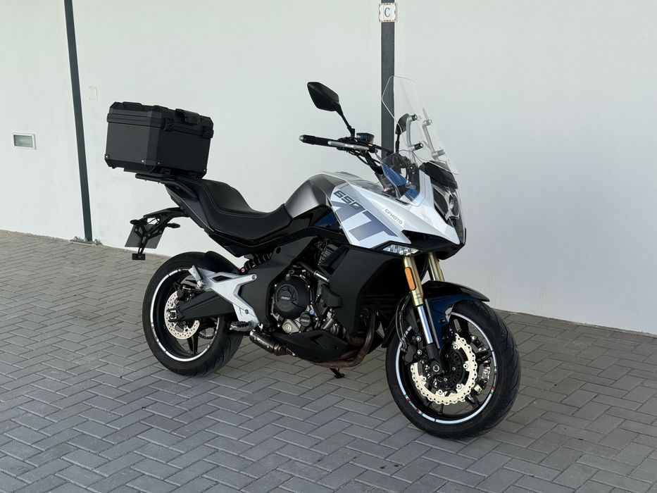 CFMOTO MT650 - 2023