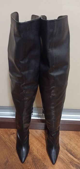 Новые женские сапоги